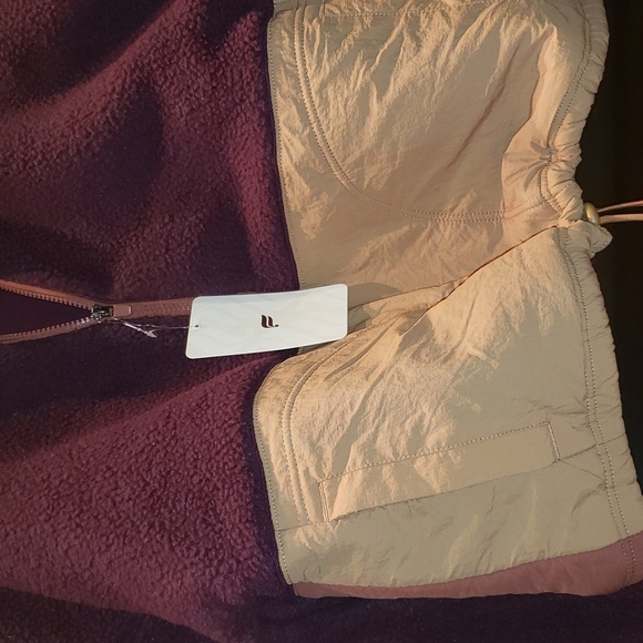 fabletics brand new pull over - Picture 3 of 5